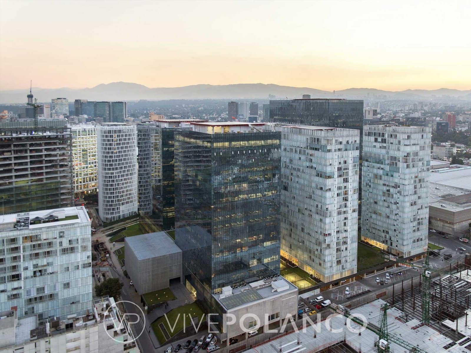 Panorámica aérea de Plaza Carso Polanco y Nuevo Polanco desde las alturas