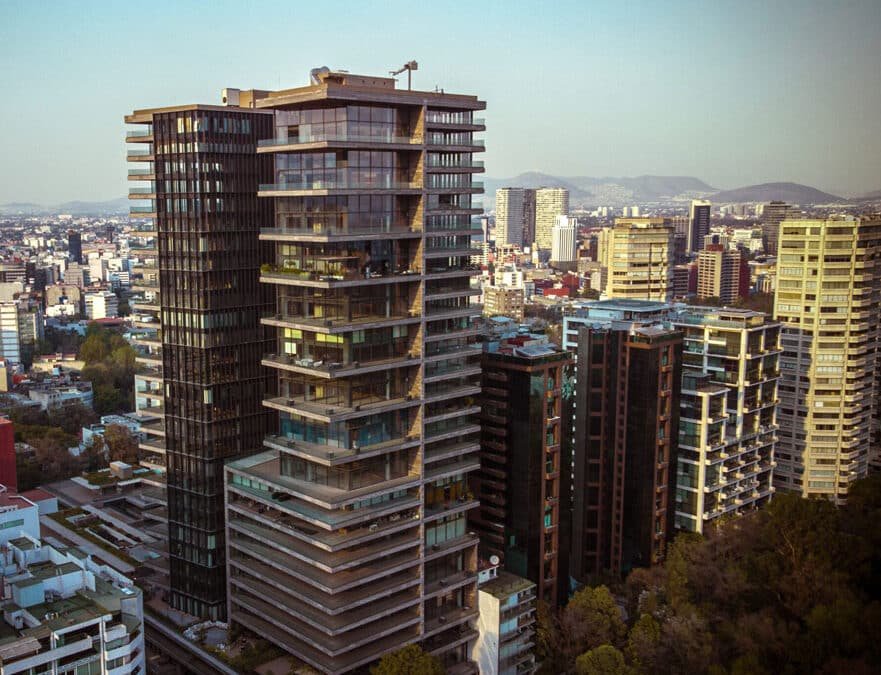 Por Qué el Dinero Inteligente Elige el Lujo Personalizable Sobre Condominios Estándar en Rubén Darío 225