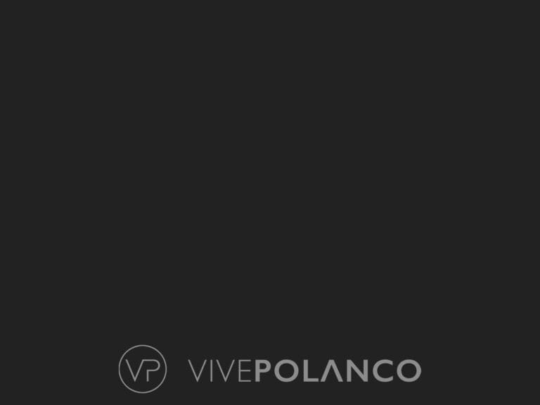 Logotipo de Vive Polanco sobre fondo negro, portal inmobiliario especializado en propiedades de lujo en Coming Soon, Polanco