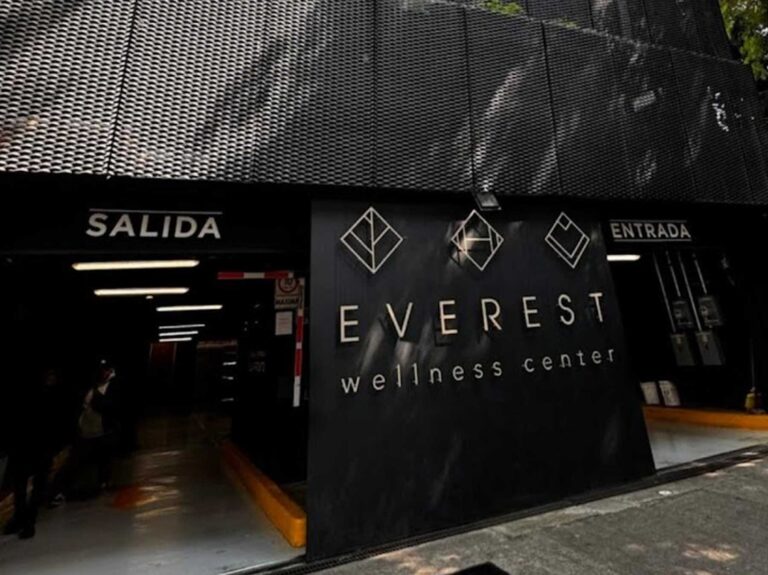everest wellness center 8 768x575