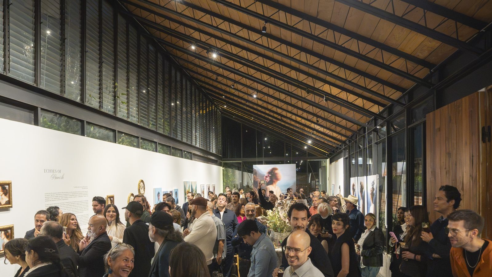 Noche de apertura de la exposición de JoCa, Ciudad de México